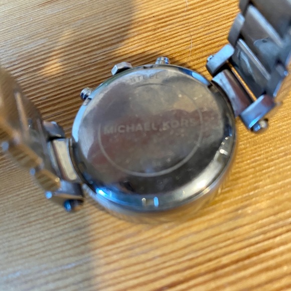 Michael Kors Silver Crystal Watch - Picture 4 of 6